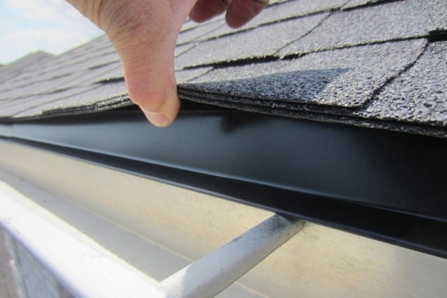 https://www.75gutterclean.com/wp-content/uploads/2021/03/Drip-edge-1-640x427.jpg